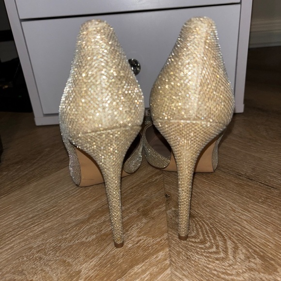 NWOB Betsey Johnson Prince D'Orsay Bow Pumps - Picture 9 of 12
